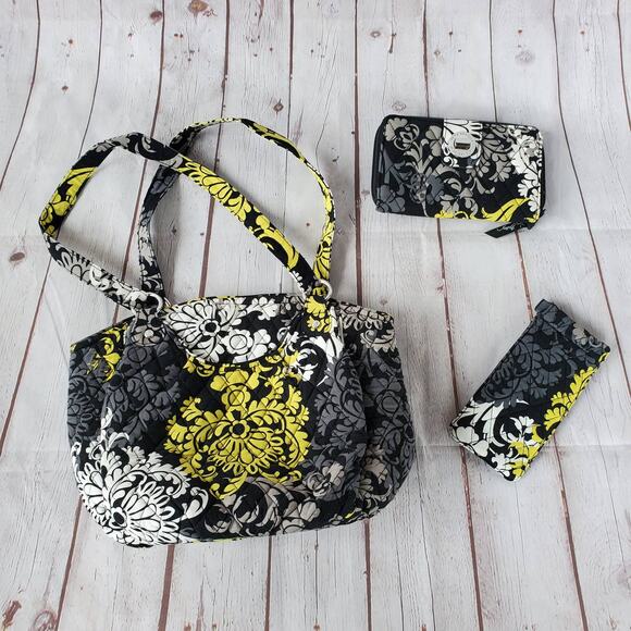 Vera Bradley Baroque Shoulder Bag with Extras - Picture 1 of 14